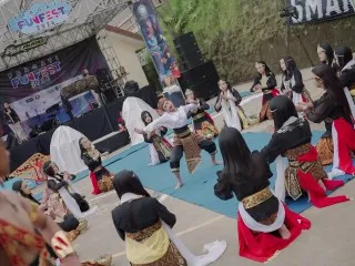 Seni Musik/ Band