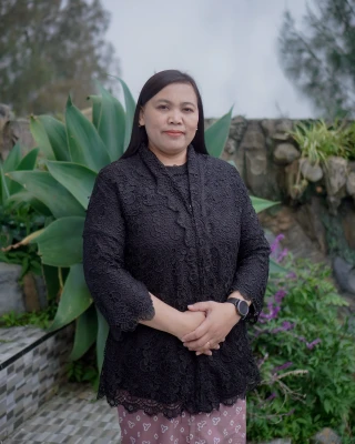 Lilik Indahyani, SS